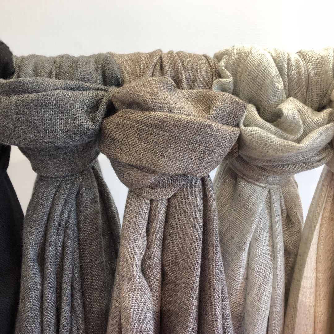 EXTRA LIGHTWEIGHT CASHMERE SCARF - Sassera