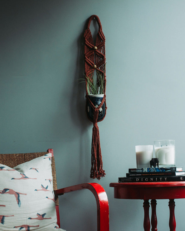 Somoto Macrame Plant Holder | Tile Red - Sassera