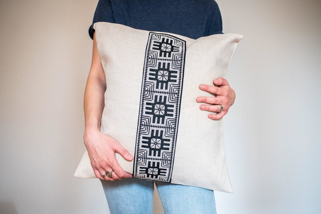 Star Pillow - Cream - Sassera