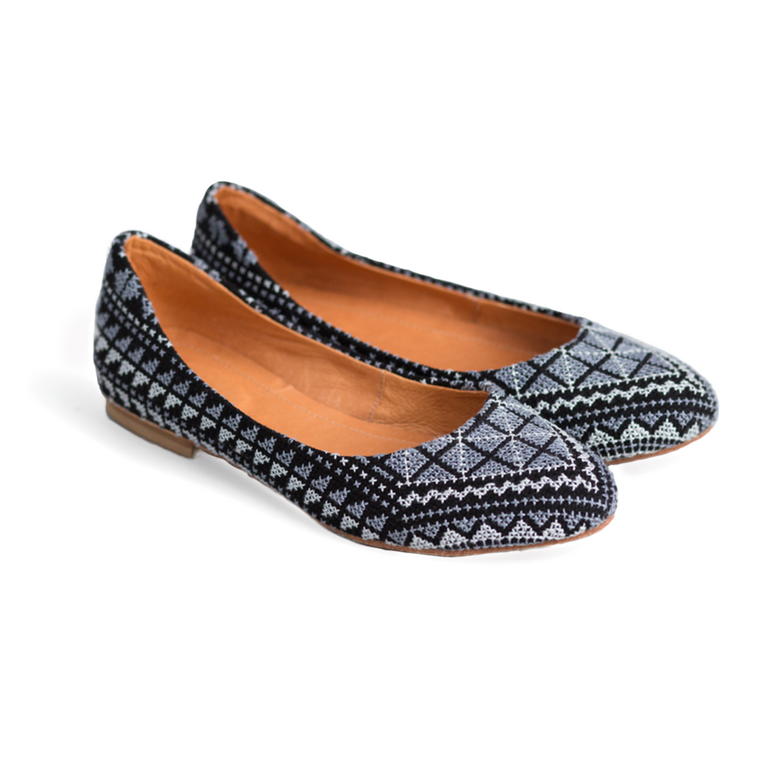 Yasmin Flat - Gray - Sassera