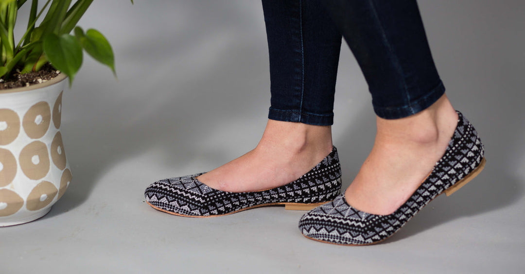 Yasmin Flat - Gray - Sassera